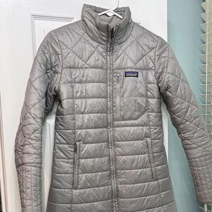 Patagonia Women's Silver Quilted Puffer Jacket